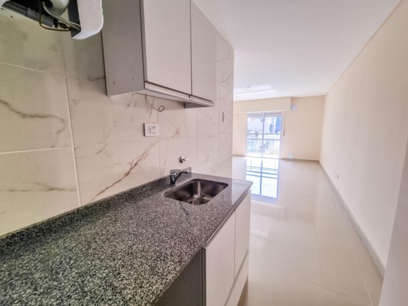 San Martín y Av Pellegrini - 4 Piso 03- Farina Inmobiliaria